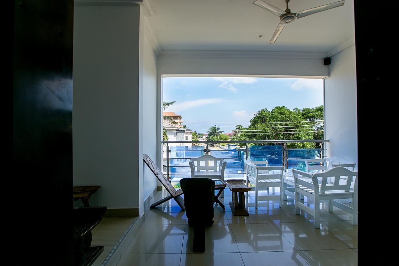 @Home Boutique B&B Hostel And Suite Accra Exterior photo