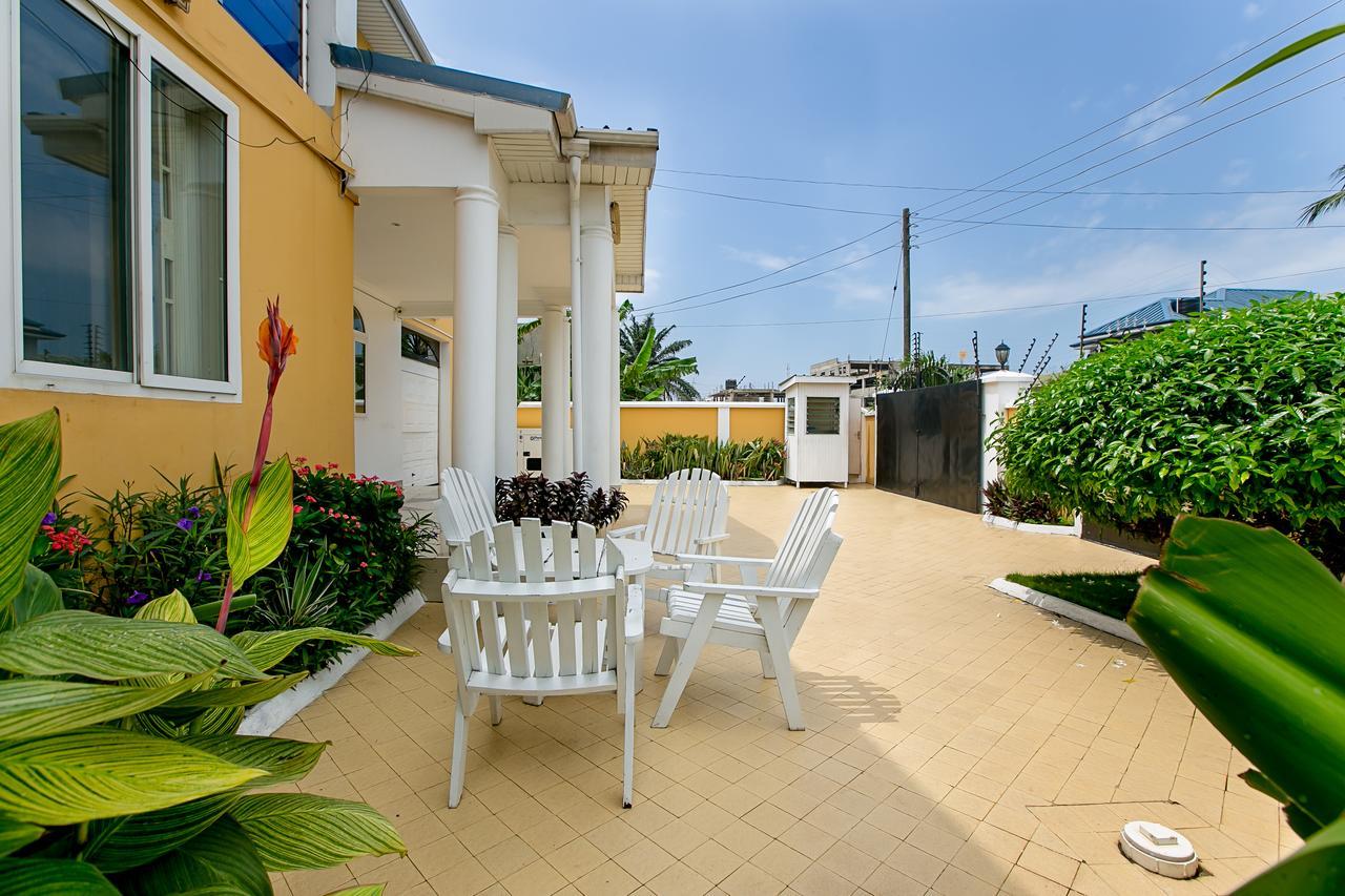 @Home Boutique B&B Hostel And Suite Accra Exterior photo