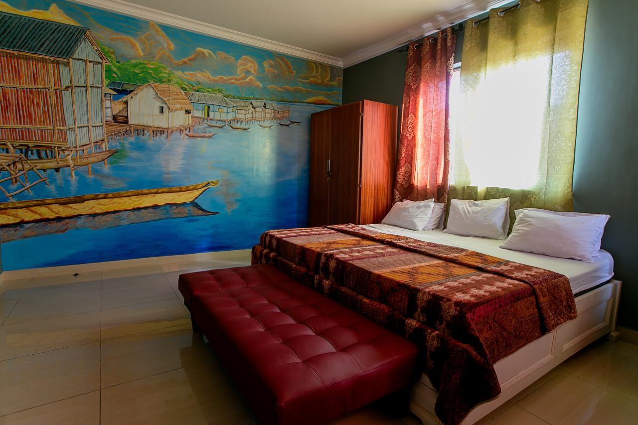 @Home Boutique B&B Hostel And Suite Accra Exterior photo