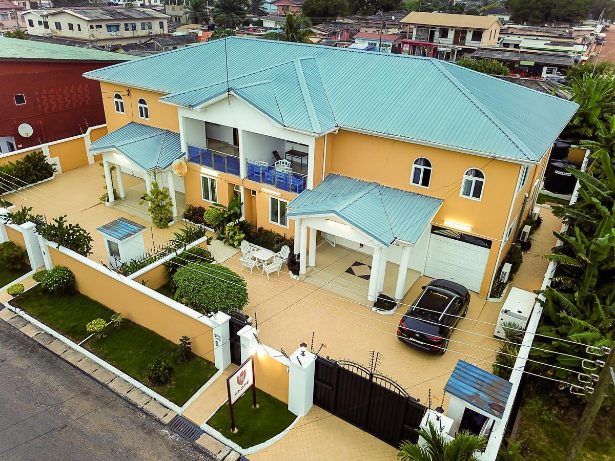 @Home Boutique B&B Hostel And Suite Accra Exterior photo