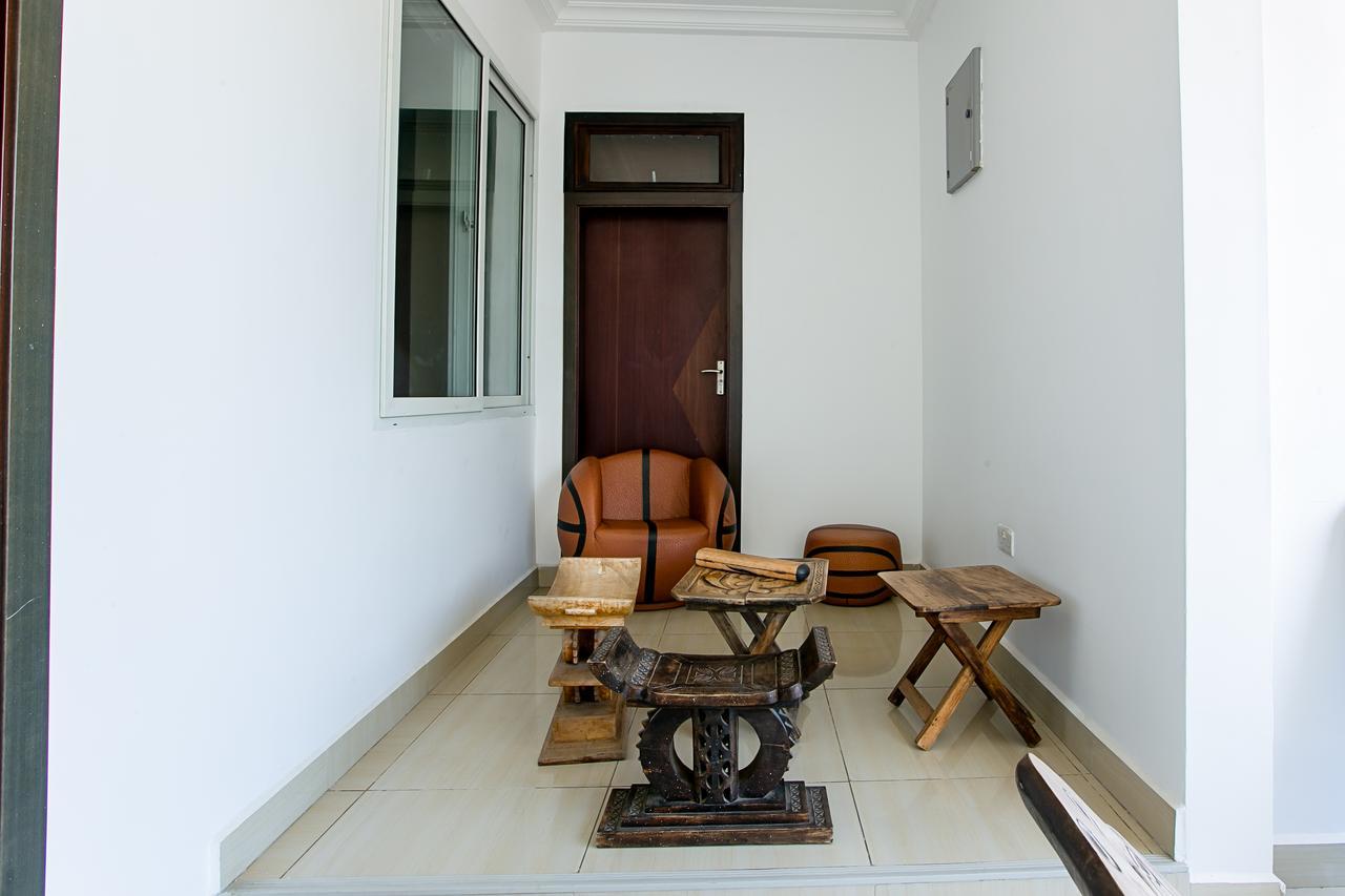 @Home Boutique B&B Hostel And Suite Accra Exterior photo