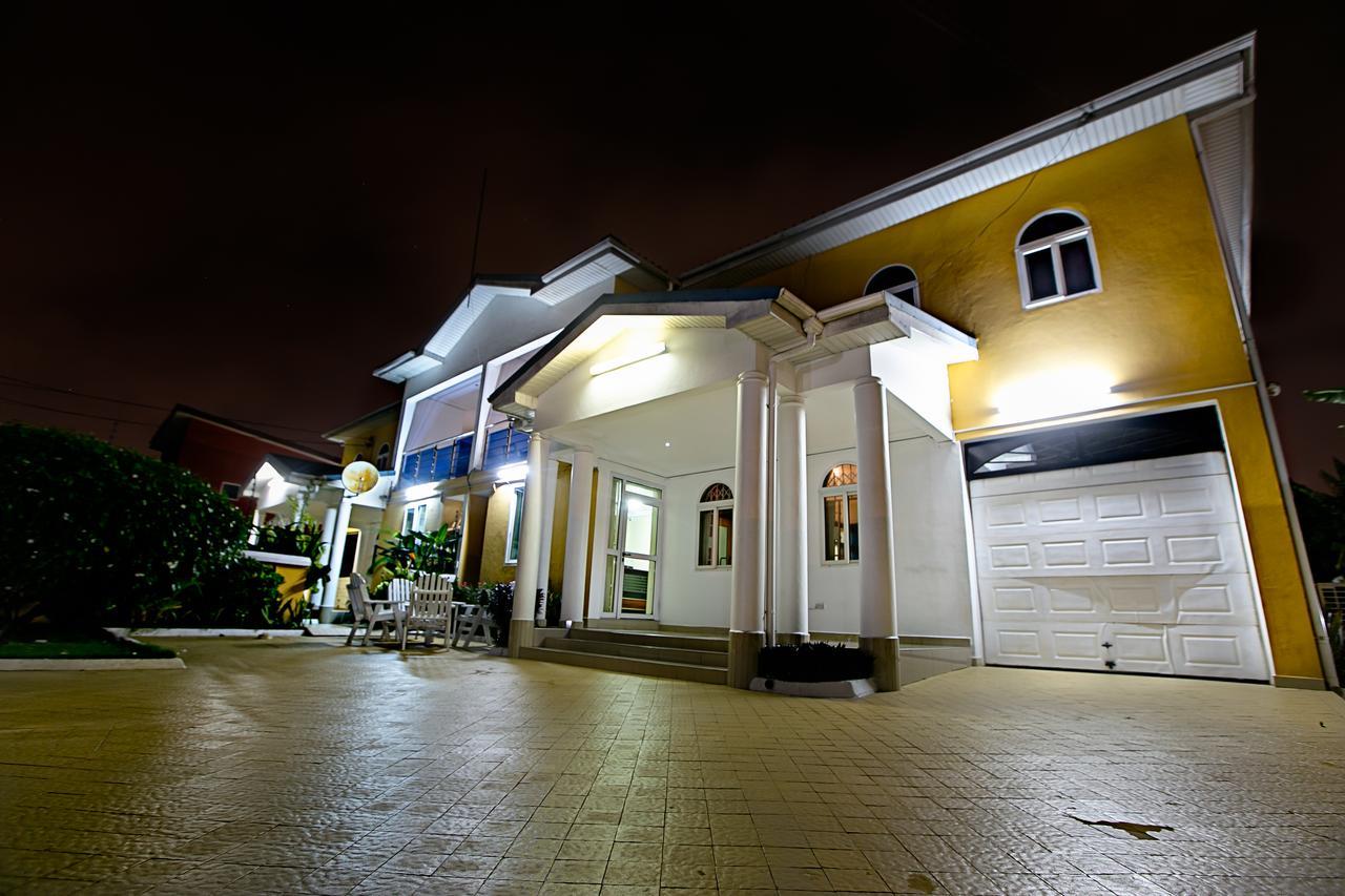 @Home Boutique B&B Hostel And Suite Accra Exterior photo